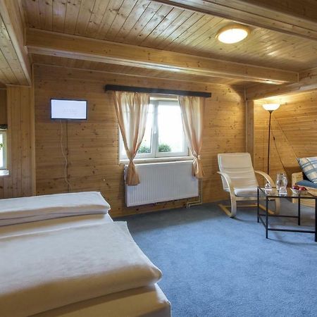 Rodinny Hotel Kaiser Desná 外观 照片